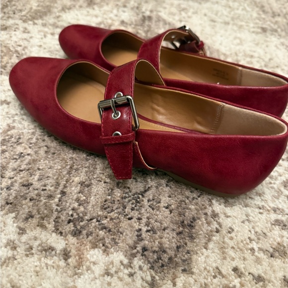 DV by Dolce Vita Red Leather Flats with Strap - Picture 3 of 5